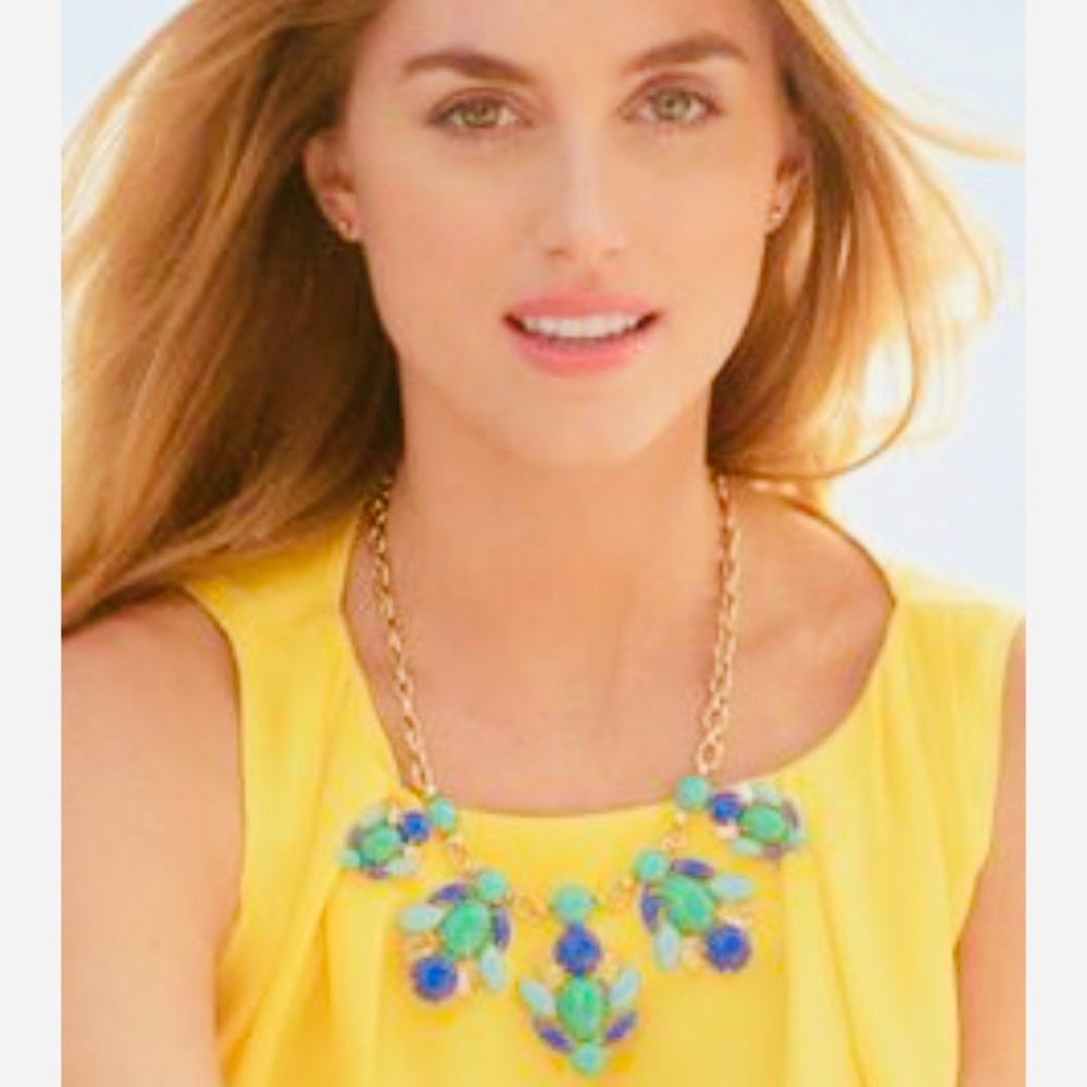 :: Stella & Dot Juniper 🍃🌎💫Statement Necklace Retired Stunner!!